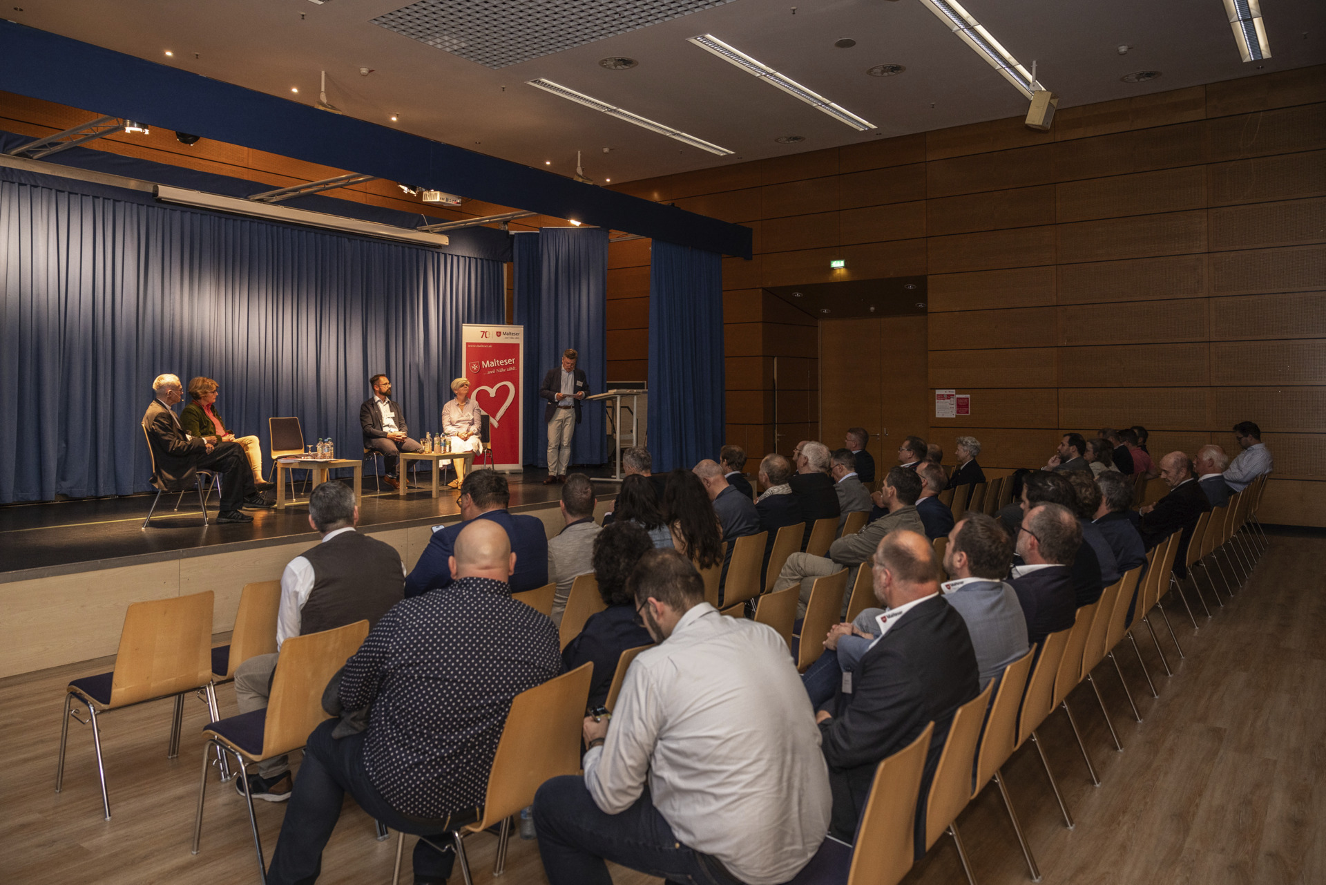 70 Jahre Malteser - Impulsvortrag und Podiumsdiskussion mit Pfarrer Franz Meurer