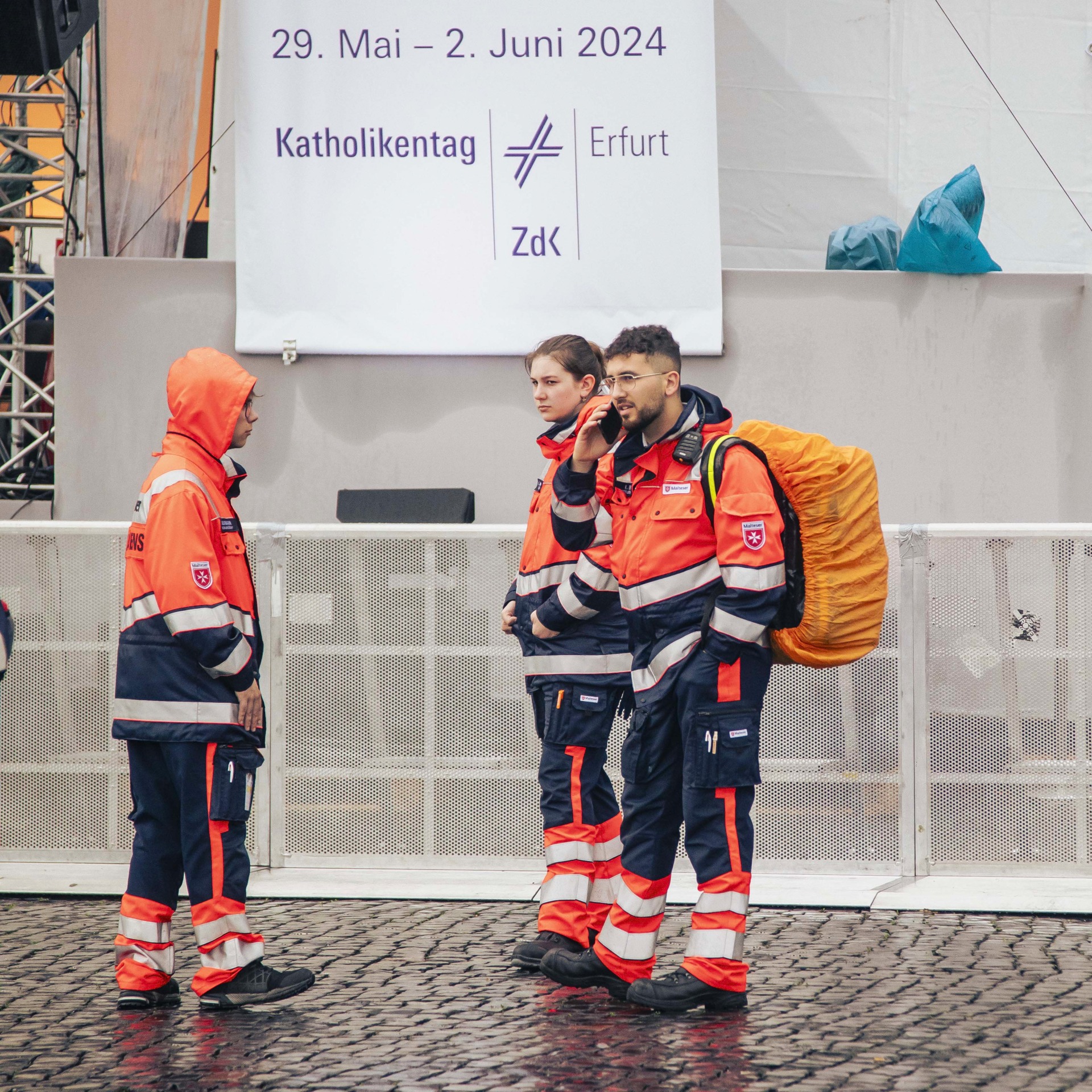 Sanitätsdienst in der Stadt auf dem Katholikentag 2024 in Erfurt