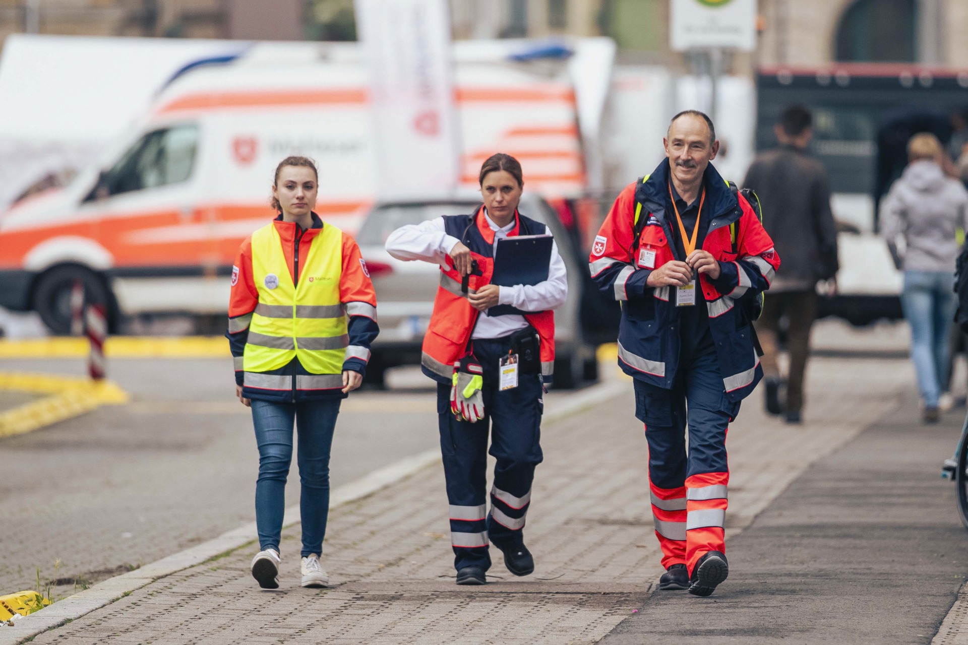 Sanitätsdienst in der Stadt auf dem Katholikentag 2024 in Erfurt